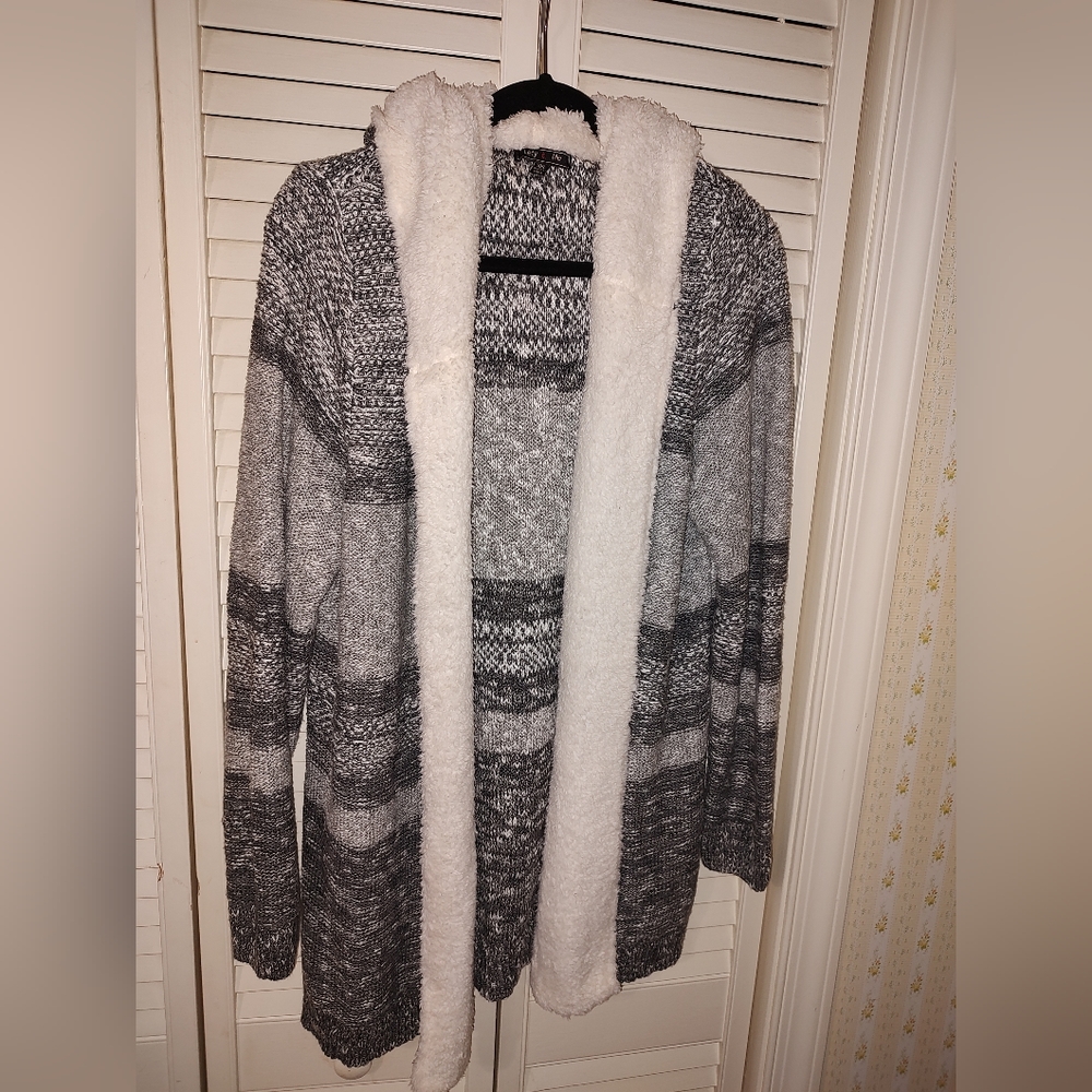 NWOT Lety Me StitchFix Cardigan